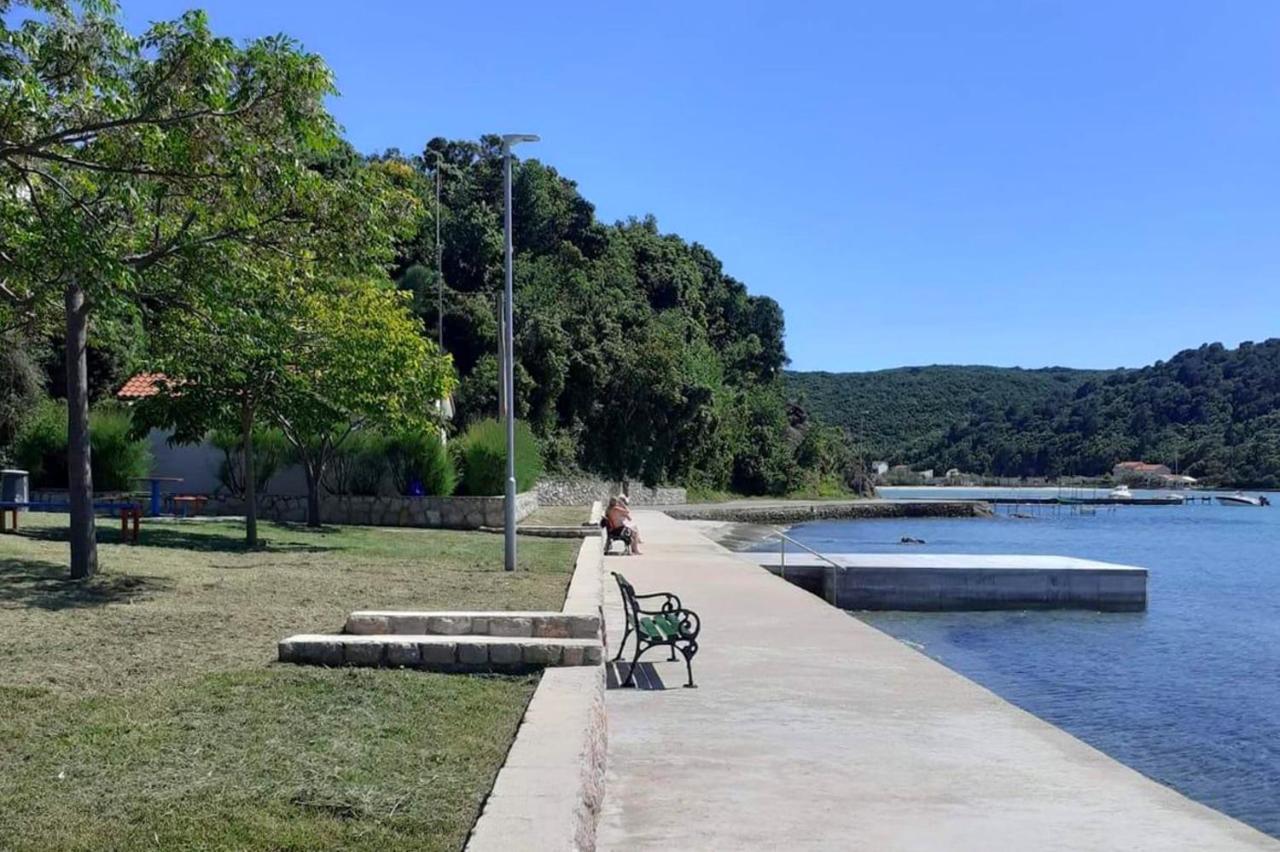Apartments By The Sea Kampor, Rab - 4986 Εξωτερικό φωτογραφία